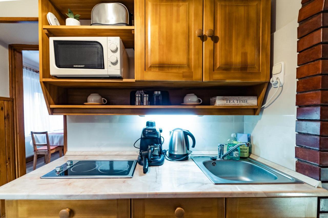 Estike Apartman Gyula Εξωτερικό φωτογραφία